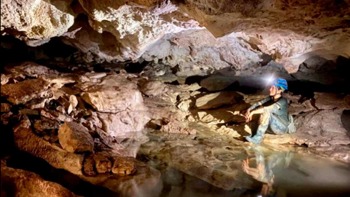 Cueva acuatica