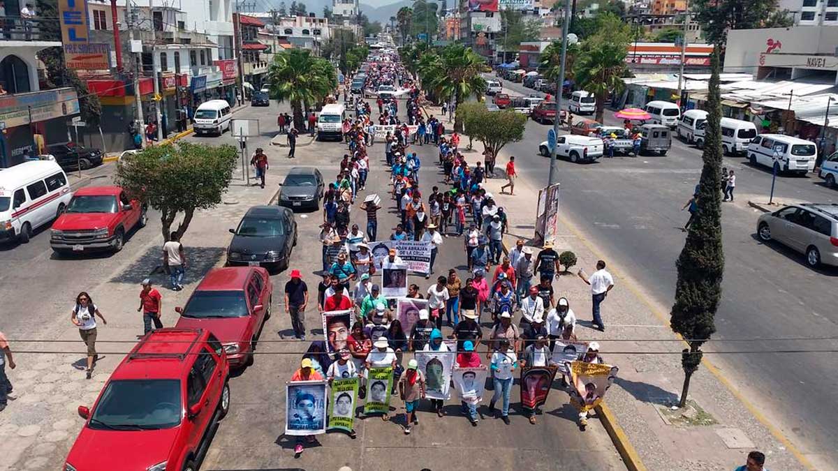 Protesta por normalistas en Chilpancingo